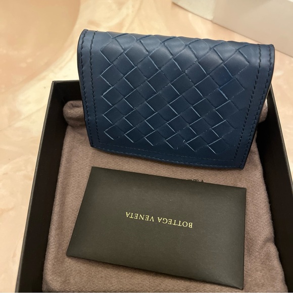 Bottega Venetia Intracciato Leather Wallet NIB - Picture 1 of 8
